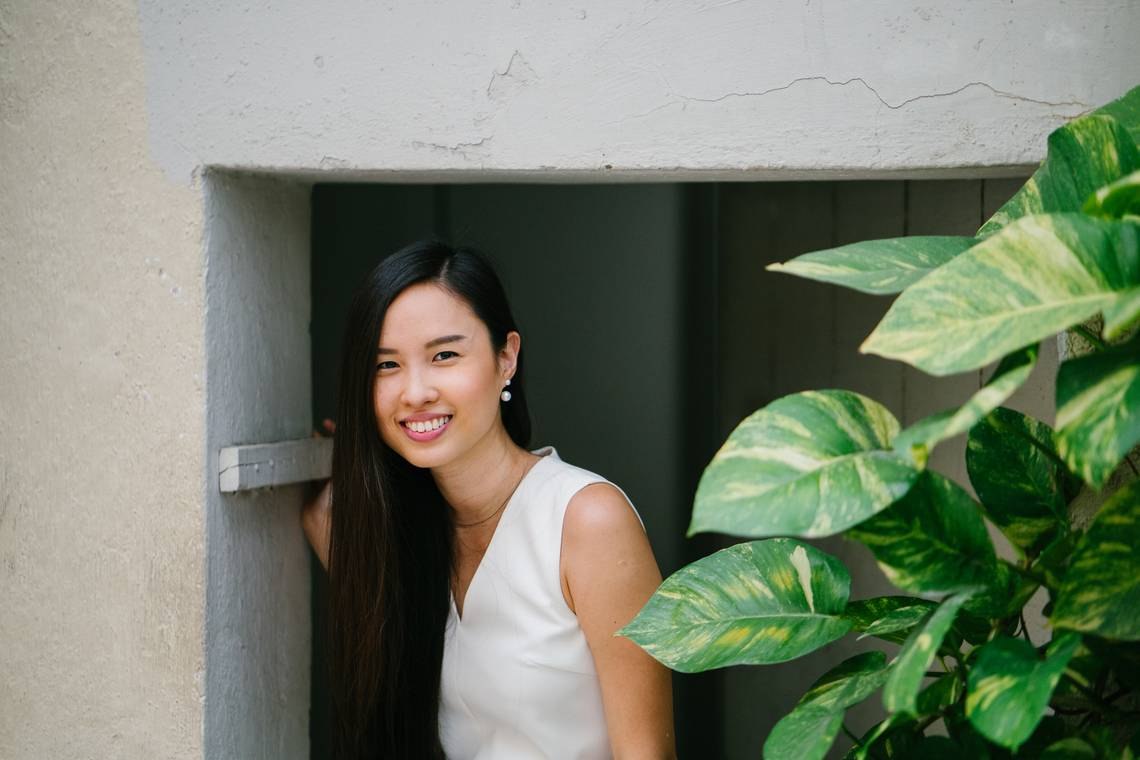 Filipina woman