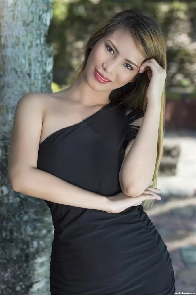 Angela Profile image 3