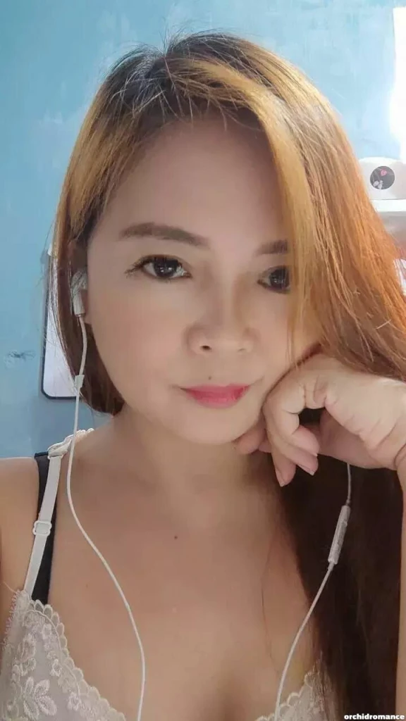 Mariaa Profile image 5