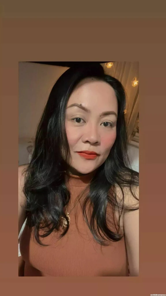Donna Profile image 4