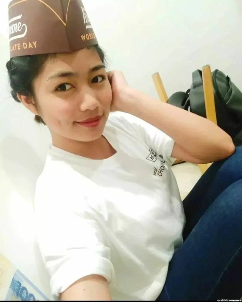 Marjorie Profile image 2