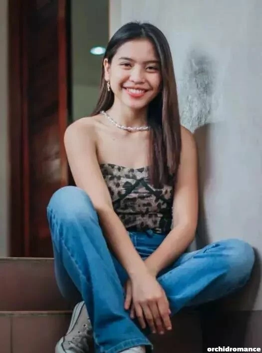 Jazmine Profile image 3